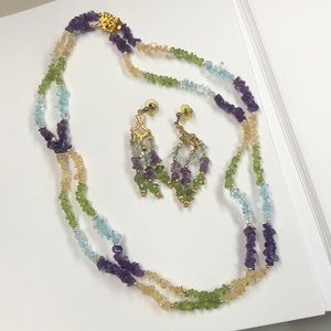 Pretty semi precious stone chip necklace and matching earrings